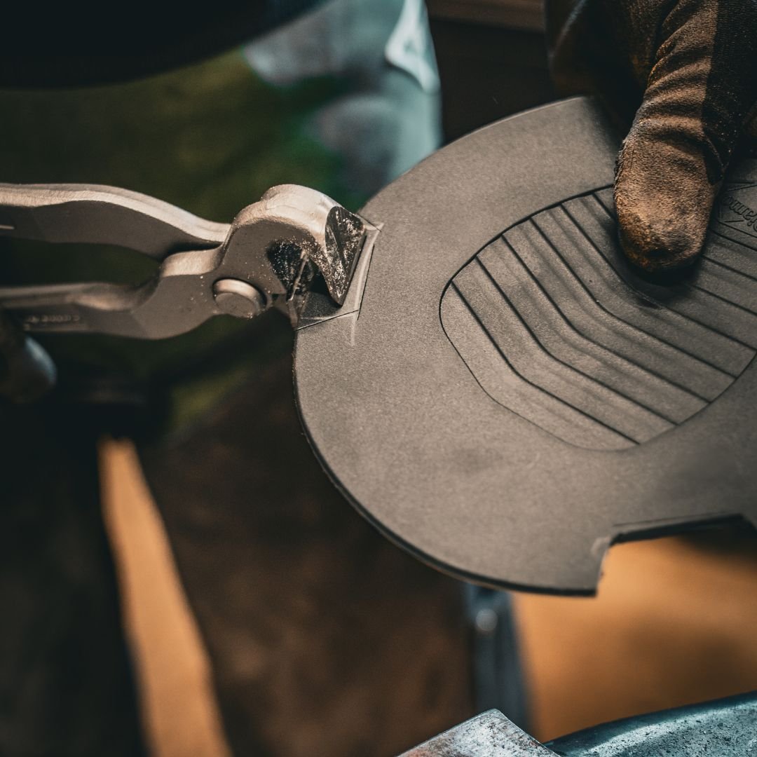 The Diamond Hoof Pads are easy to aplly and cut to perfect size.